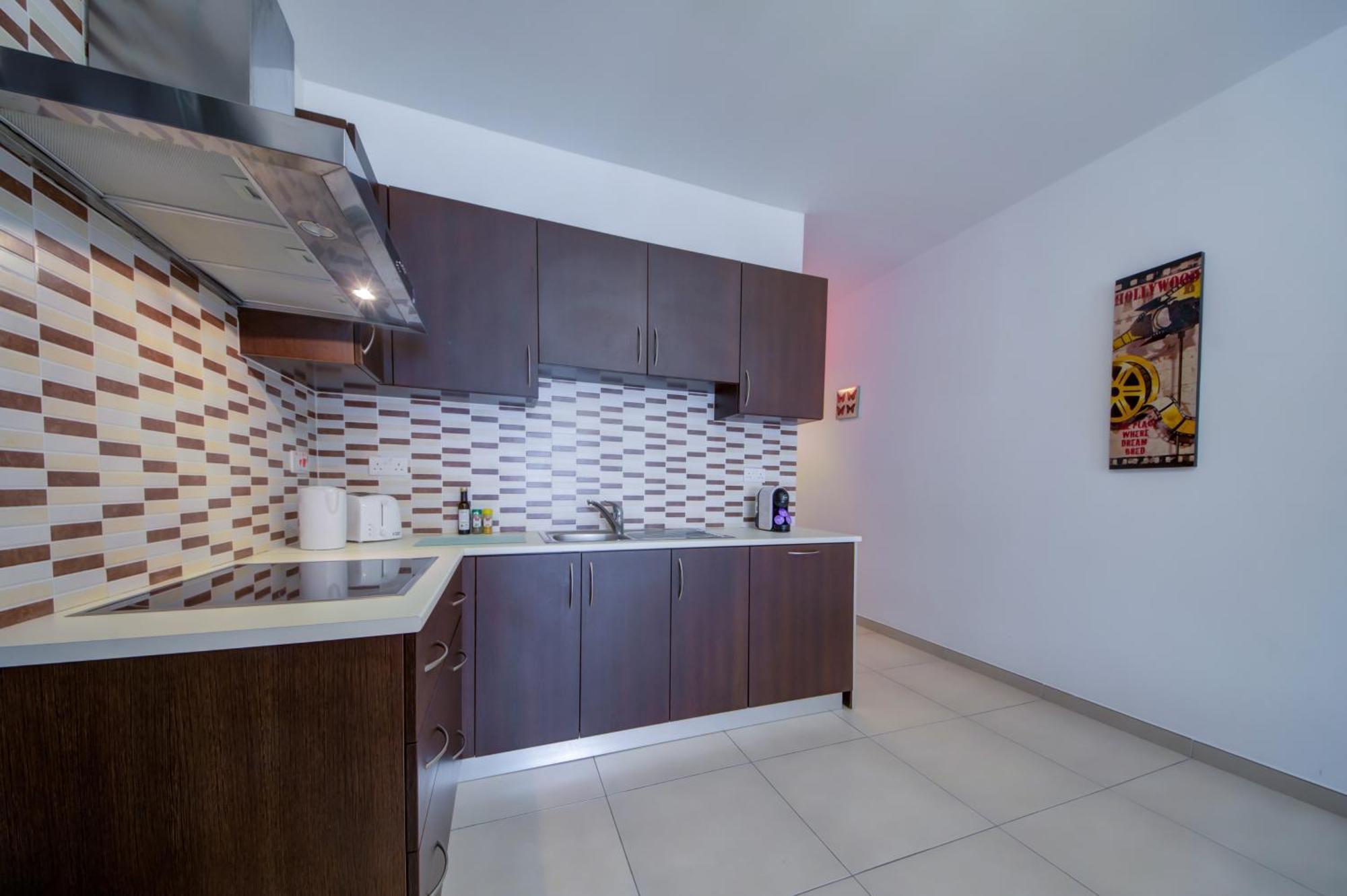 Prime Location, Modern Apartment In St Julian'S, Paceville, Apt 8 By Vaganza Saint Julian's Exterior photo